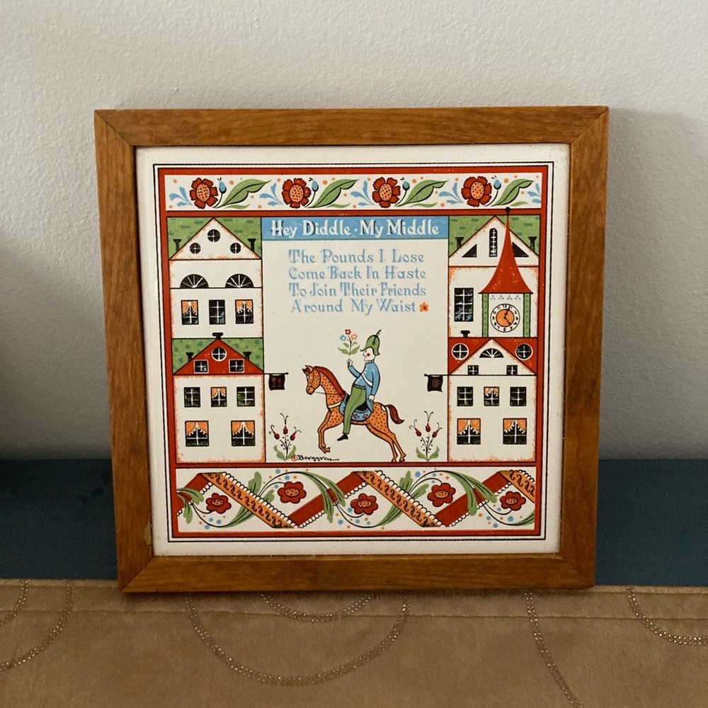 Vintage Berggren Swedish folk art ceramic trivet